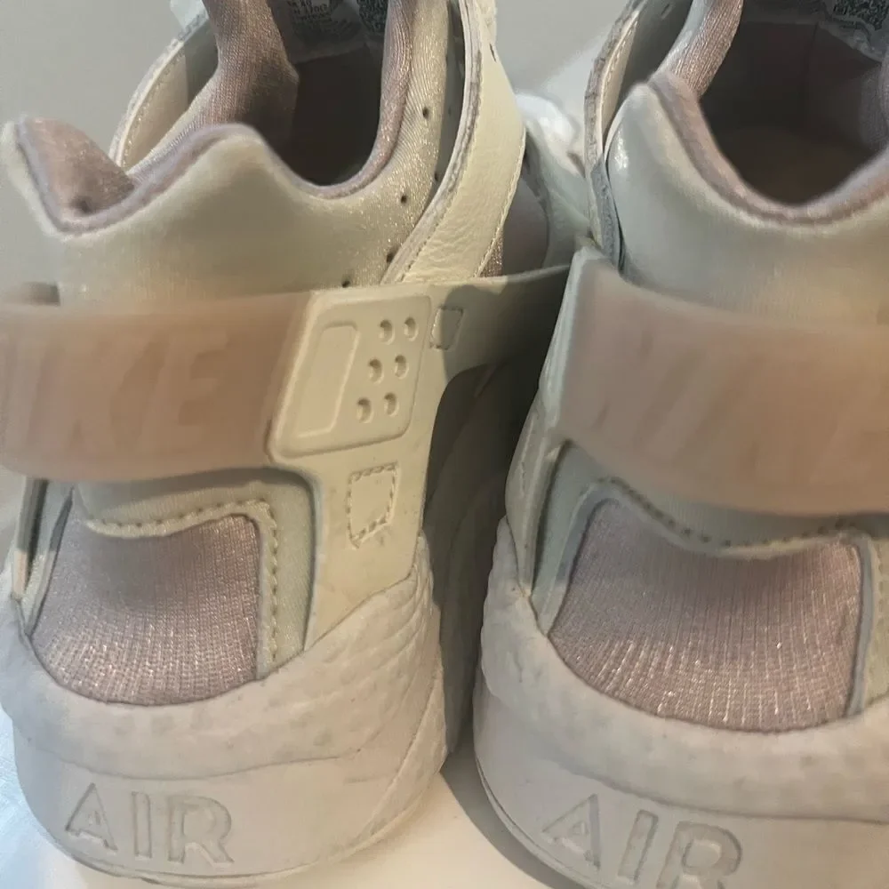 Nike Women's Air Huarache Shoes Sneakers Sail/Light Bone DH4439-104 US 10